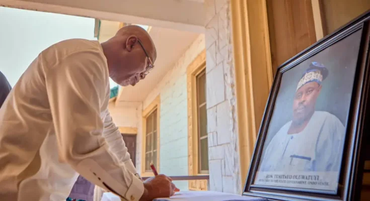 Gov Abiodun condoles with Ondo Governor Over Death of SSG